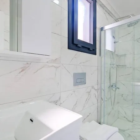 Villa Simge 3+1 Oeluedeniz Fethiye