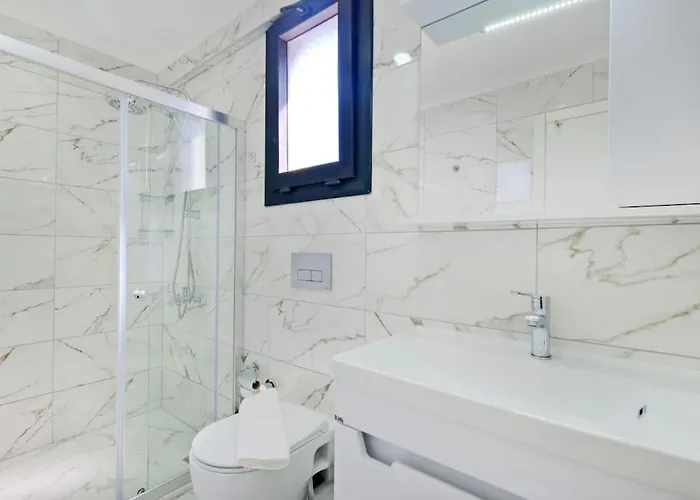 Simge 3+1 Oeluedeniz Фетхие