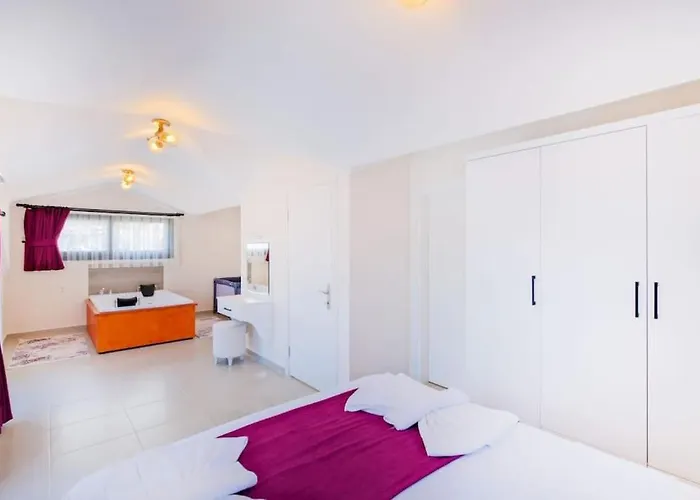 Simge 3+1 Oeluedeniz فيلة فتحية